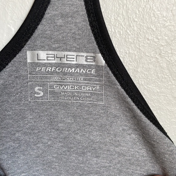 Layer 8 performance top - Picture 2 of 6